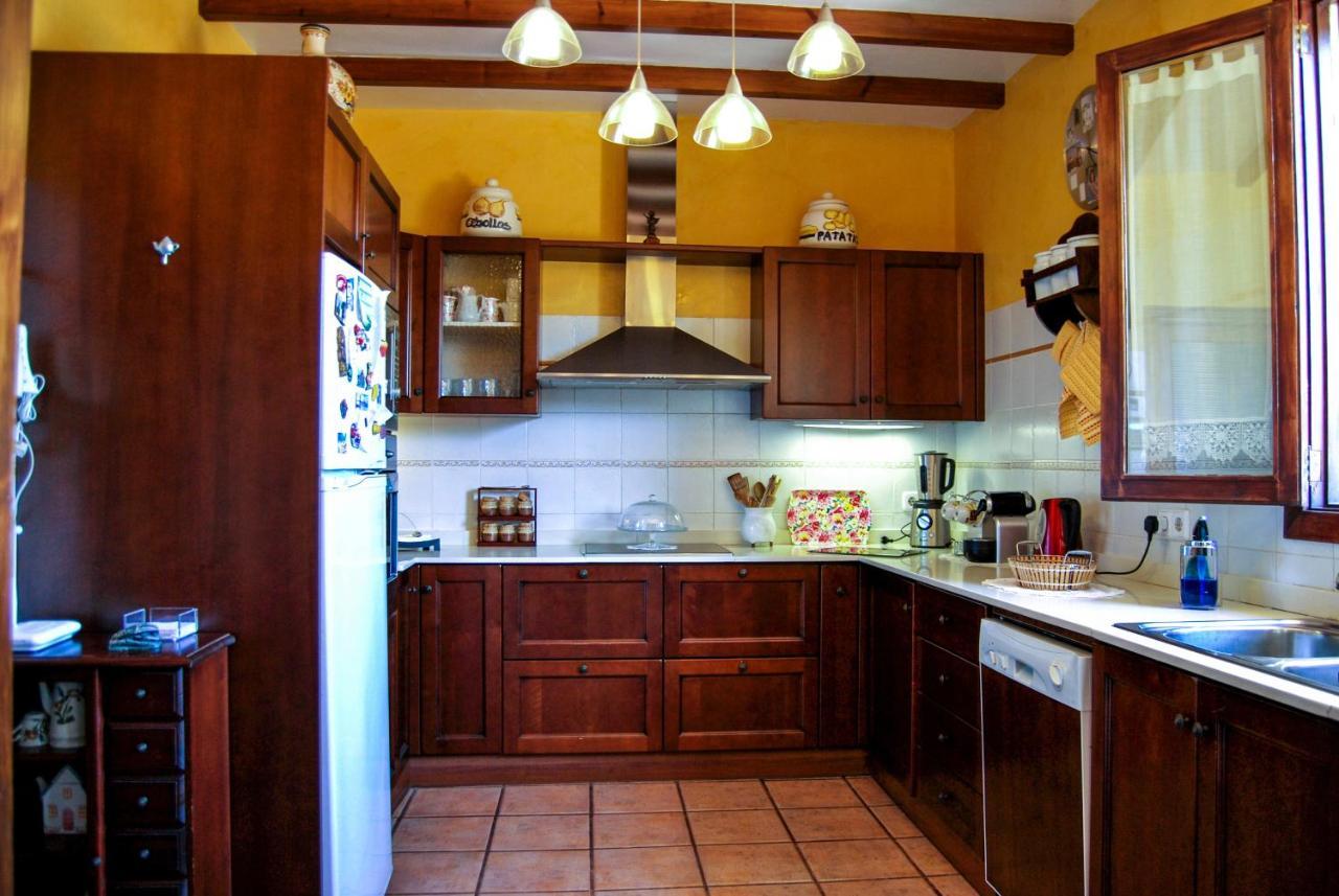 Ponton House, Villa With Pool, Close To Palma Town, Perfect Location Palmanyola ภายนอก รูปภาพ